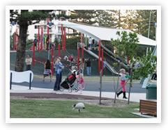 �I�[�X�g�����A�@�e�q���w